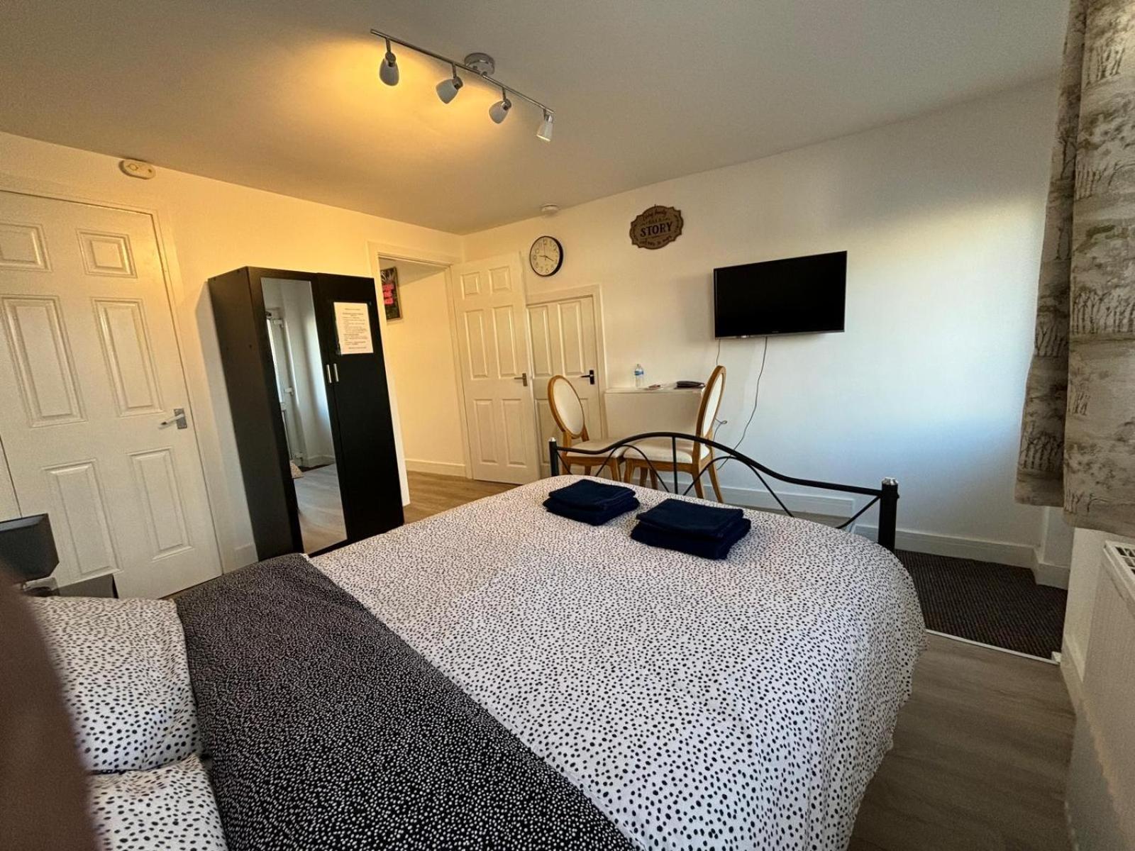 Modern & Cozy Gem - 10Min To City Center - Parking York Exteriér fotografie