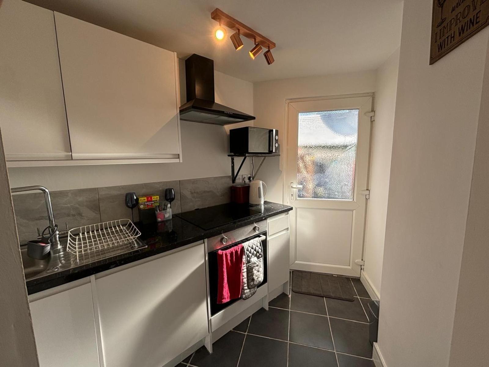 Modern & Cozy Gem - 10Min To City Center - Parking York Exteriér fotografie